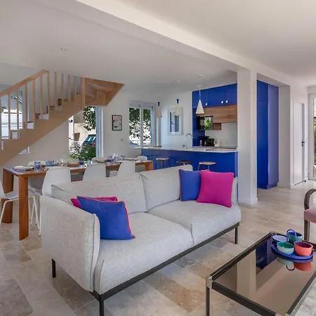 Maison Moderne Avec Jardin Pour 8 Ferienhaus