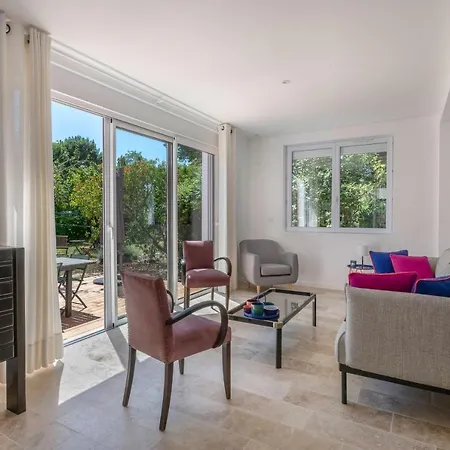 Maison Moderne Avec Jardin Pour 8 בית נופש *