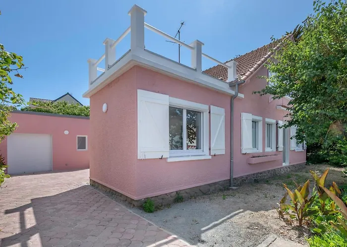 Maison Moderne Avec Jardin Pour 8 A *