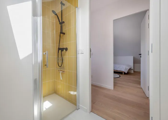 Maison Moderne Avec Jardin Pour 8 A * La Baule