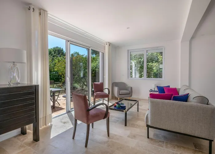 Maison Moderne Avec Jardin Pour 8 A 度假居 *